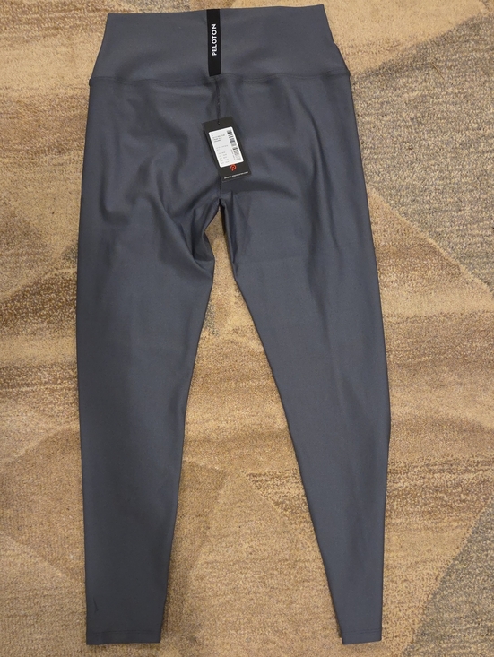 Peloton Pants - Peloton High-Rise Performance Leggings in Charcoal Gray
